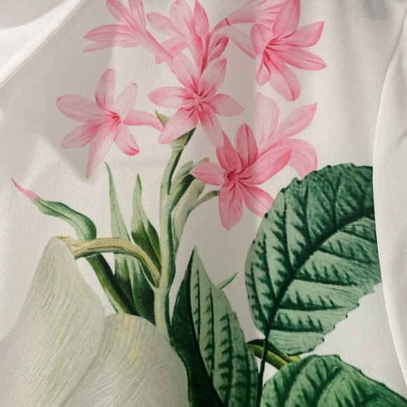 Karl Lagerfeld floral short sleeve shirt. Xl - Picture 4 of 8